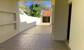 Imagem 3: Paralela Avenida Santos Dumont, próximo Aeroporto, com 03 quartos