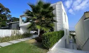 Imagem 3: Casa de condomínio sobrado para aluguel e venda possui 389 metros quadrados com 3 quartos