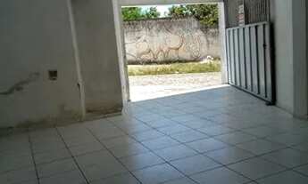 Imagem 2: Grande apartamento 3/4, com wifi e garagem esquina da Maria Lacerda (avenida principal