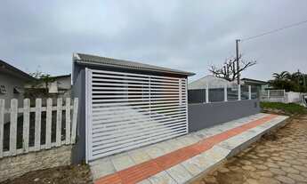 Imagem 2: Casa para venda possui 125 metros quadrados com 3 quartos em - Balneário Rincão