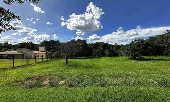 Imagem 2: Lote de 5.000m² em Condomínio de Chácaras - Terreno Amplo com Vista Deslumbrante