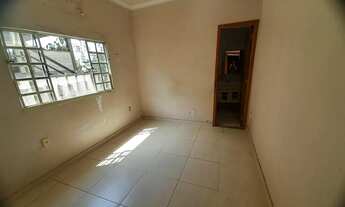 Imagem 3: Alugo ótima casa com 400 metros quadrados com 2 quartos em Campo Grande - Rio de Janeiro