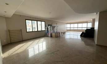 Imagem 6: AMPLO 4 SUÍTES - 4 GARAGENS - BEIRAMAR NORTE