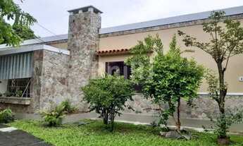 Imagem 2: VENDO: EXCELENTE CASA LINEAR em Paquetá com 185m2 de área Construída em 933m2 de Terreno