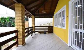 Imagem 3: Casa 4 dormitórios com vista para o mar na Agronomica