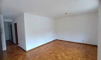 Imagem 3: AMPLO APARTAMENTO COM VARANDÃO, ENSOLARADO