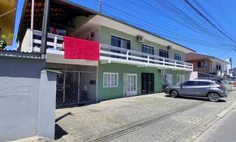 Imagem 3: Casa multifamiliar com 8 apartamentos no Iririú em Joinville/SC