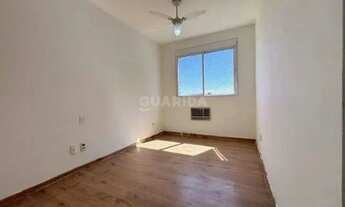 Imagem 6: Apartamento com 3 dormitórios, sendo 1 suíte, e 1 vaga de garagem no bairro Tristeza