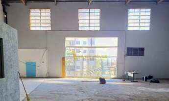 Imagem: Galpão com 1600m² para aluguel