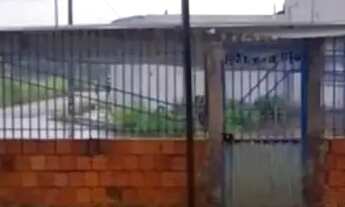 Imagem 3: Vendo essa casa ou troco