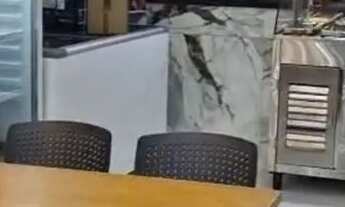 Imagem 3: Ponto Comercial à Venda ? Loja 80 m² na Av. João César (Esquina Av. Londres