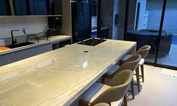 Imagem 4: Térrea para aluguel e venda com 243 metros quadrados com 4 quartos