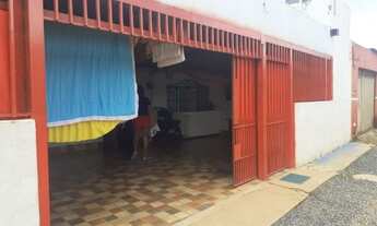 Imagem: Casa na rua da escola JK Trecho 1