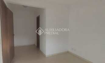 Imagem 2: PORTO ALEGRE - Apartamento Padrão - Cavalhada