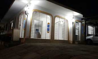 Imagem 2: CASARAO EM CANDEIAS possui 550m2 construído e 950m2 de terreno com 5 quartos