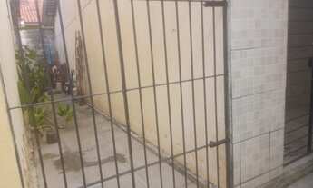 Imagem 2: Casas de Prive Usadas em Pau Amarelo,2 Quartos Próx. Avenida Costa Azul AC. Caixa Apartir