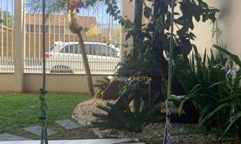 Imagem: LINDA CASA À VENDA EM BAL. CAMBORIÚ SC