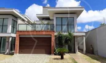 Imagem 2: Casa duplex Mobiliada. 236,78m², sala de estar e jantar, varanda, 03 Suítes c/ closet e va