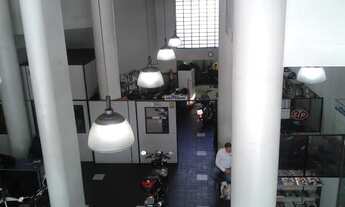 Imagem 5: Loja para aluguel ou venda possui 300 m2, com escritório e mezanino em Santa Cecília!