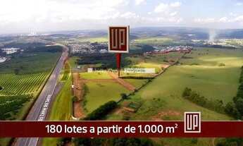 Imagem 2: Terreno em Condomínio. Localização privilegiada