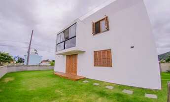 Imagem 2: Casa para venda com 249 metros quadrados com 6 quartos