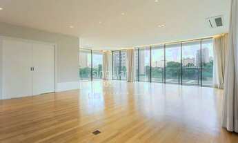 Imagem 2: 570m² | 4 Suítes