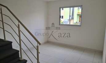 Imagem: Casa / Condomínio - Monte Castelo - Locação