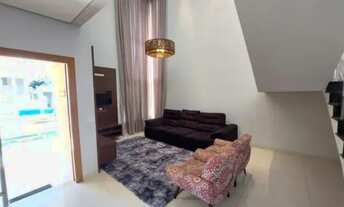 Imagem 2: Casa para aluguel possui 328 metros quadrados com 4 quartos