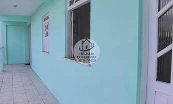 Imagem 2: Apartamento para Alugar em Itapuã, Apê 2 Quartos, Espaçoso, Sala Ampla, em Condomínio