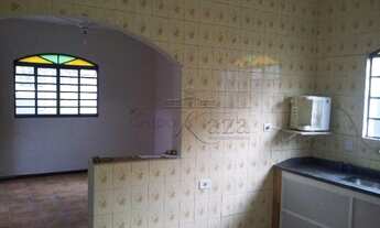 Imagem 6: Casa para aluguel possui 230 metros quadrados com 4 quartos