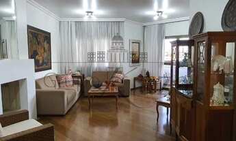 Imagem 2: Apartamento para aluguel tem 218 metros quadrados com 4 quartos