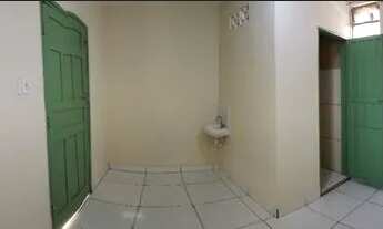 Imagem 5: Quarto com banheiro, semi-mobiliado, no centro, livre de custos por $ 720,00