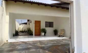 Imagem: Deb- Casa com 80 metros quadrados com 3