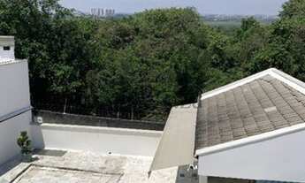 Imagem 2: Casa tipo sobrado, com amplo quintal, em terreno de 430 m² no Altos da Serra