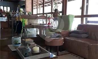 Imagem: Casa em Embu das Artes, próximo ao CT do