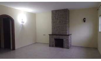 Imagem 5: Casa Para Locação Com Ótimo Preço com 3 Dormitórios, 430m² por R$ 3.000,00- Bairro Loanda