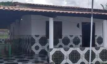 Imagem 3: Casa com galpão