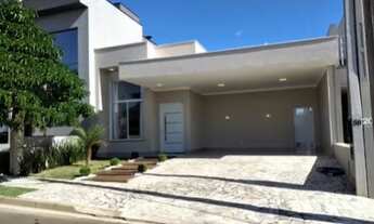 Imagem: Casa de condomínio térrea para venda tem