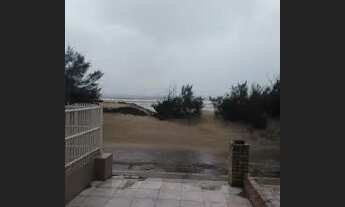 Imagem 6: Sobrado 3 dormitórios Beira Mar Barbada