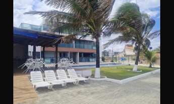 Imagem 4: Flat à beira-mar na frente das piscinas naturais!