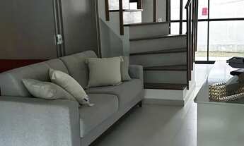 Imagem: Charmosa casa duplex em aldeia, mobiliada.