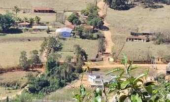 Imagem 3: Lindo Sítio em Amparo, SP, com lago e plantação de eucalipto