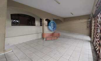 Imagem 6: Oportunidade! Sobrado com 304m², Piscina Aquecida, Churrasqueira e Muito Conforto