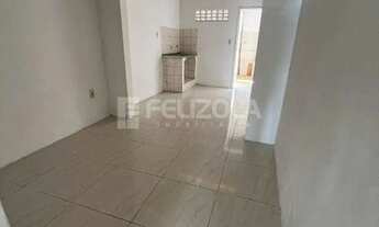 Imagem 7: Casa para aluguel no Bairro Centro, sendo 1/4, 2 salas, cozinha, wc, área de serviço