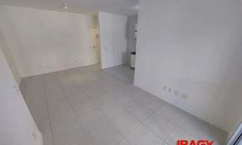 Imagem 5: Excelente Apartamento 2 dormitório(s) em Abraão - Florianópolis
