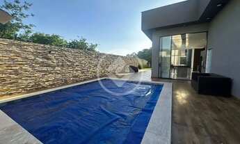 Imagem: Casa térrea frente para a mata, 4 suítes