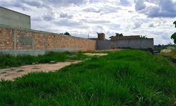 Imagem: Terreno 650m² à Venda no Villa dos Lagos