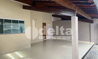 Imagem 3: Casa residencial com 3 quartos, sendo 1 suíte disponível para locação e venda no bairro Sa