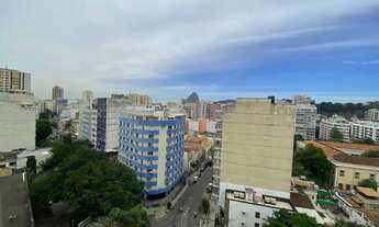 Imagem 3: Maravilhoso apartamento em Laranjeiras de 2quartos, varanda e vaga na escritura