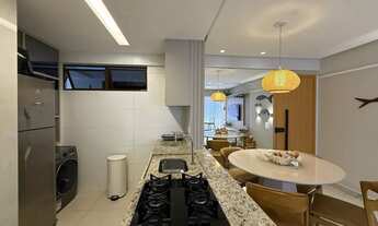 Imagem 5: Belíssimo Apartamento à Beira-Mar, Acabamento Impecável todo mobiliado e decorado!